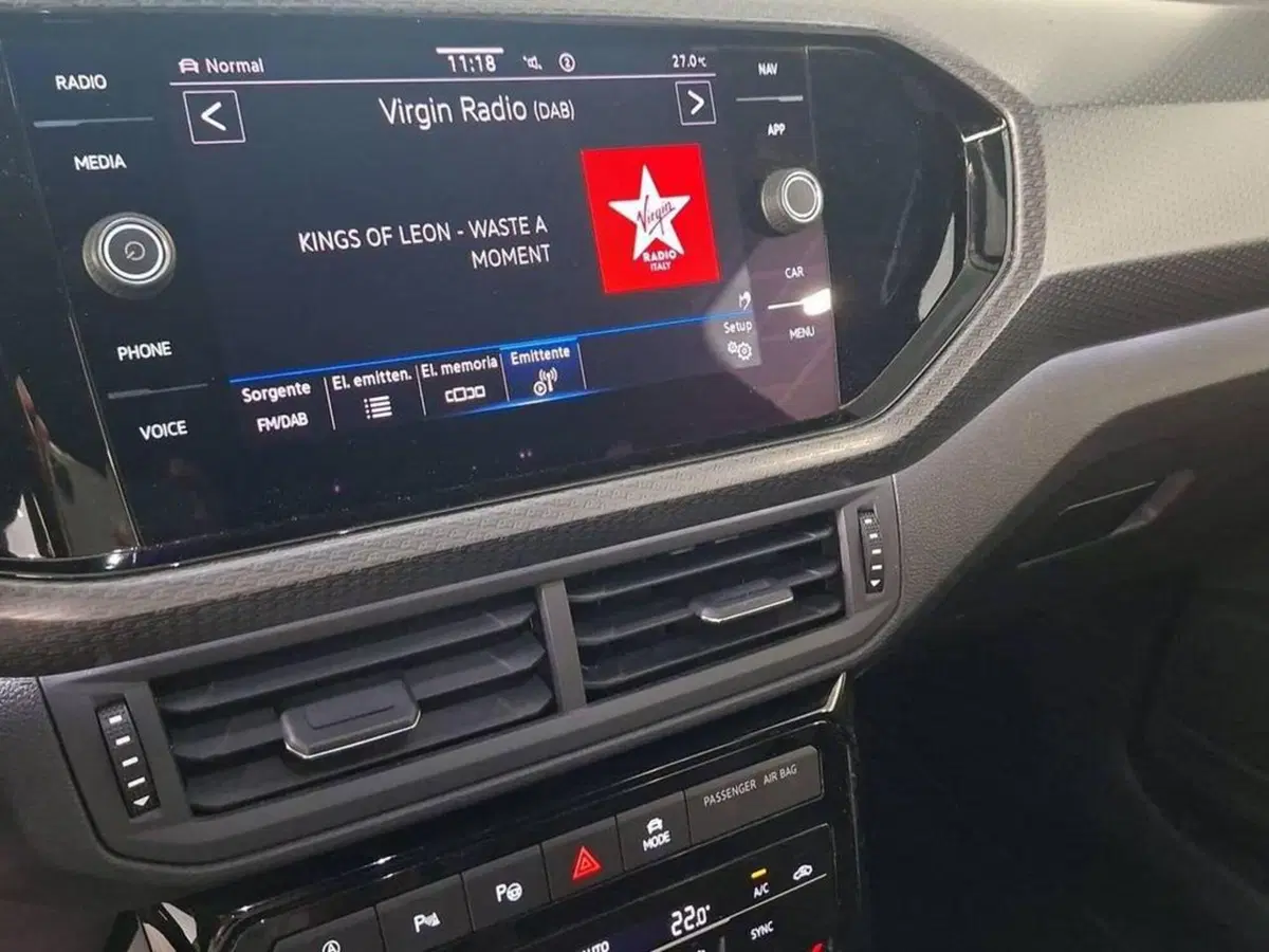 Volkswagen T-Cross usata a Torino (7)
