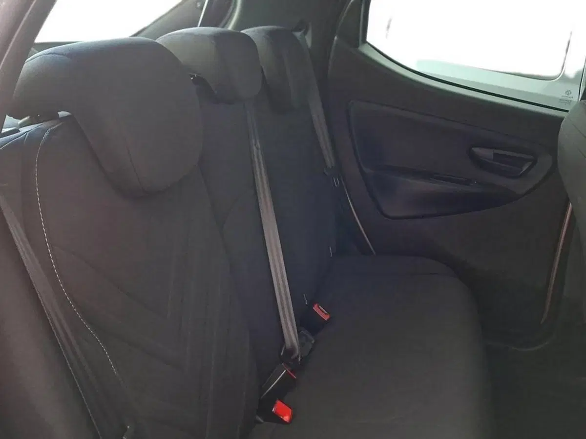 Lancia Ypsilon usata a Torino (11)