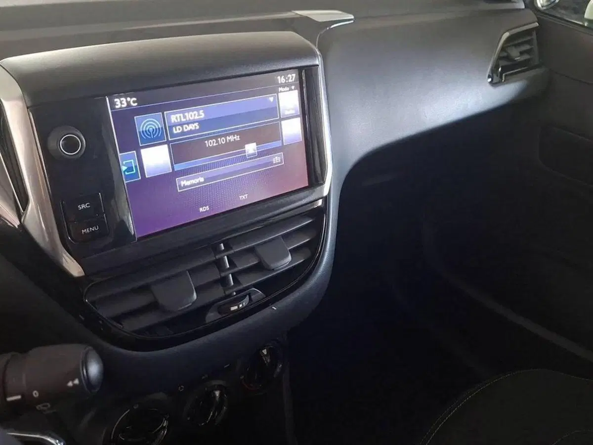 Peugeot 208 usata a Torino (7)