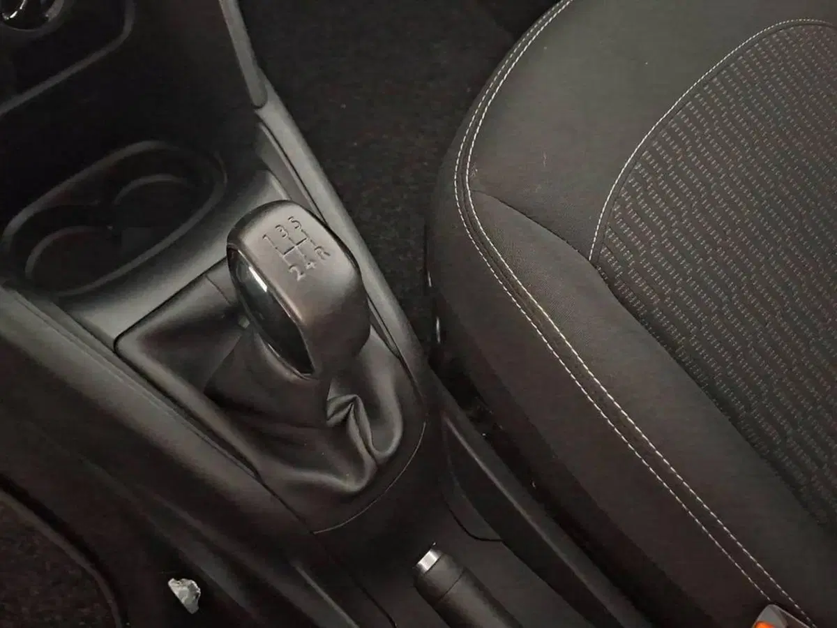 Peugeot 208 usata a Torino (8)