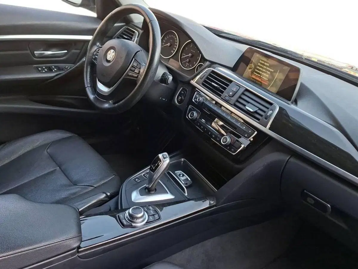 BMW Serie 3 Touring usata a Torino (11)