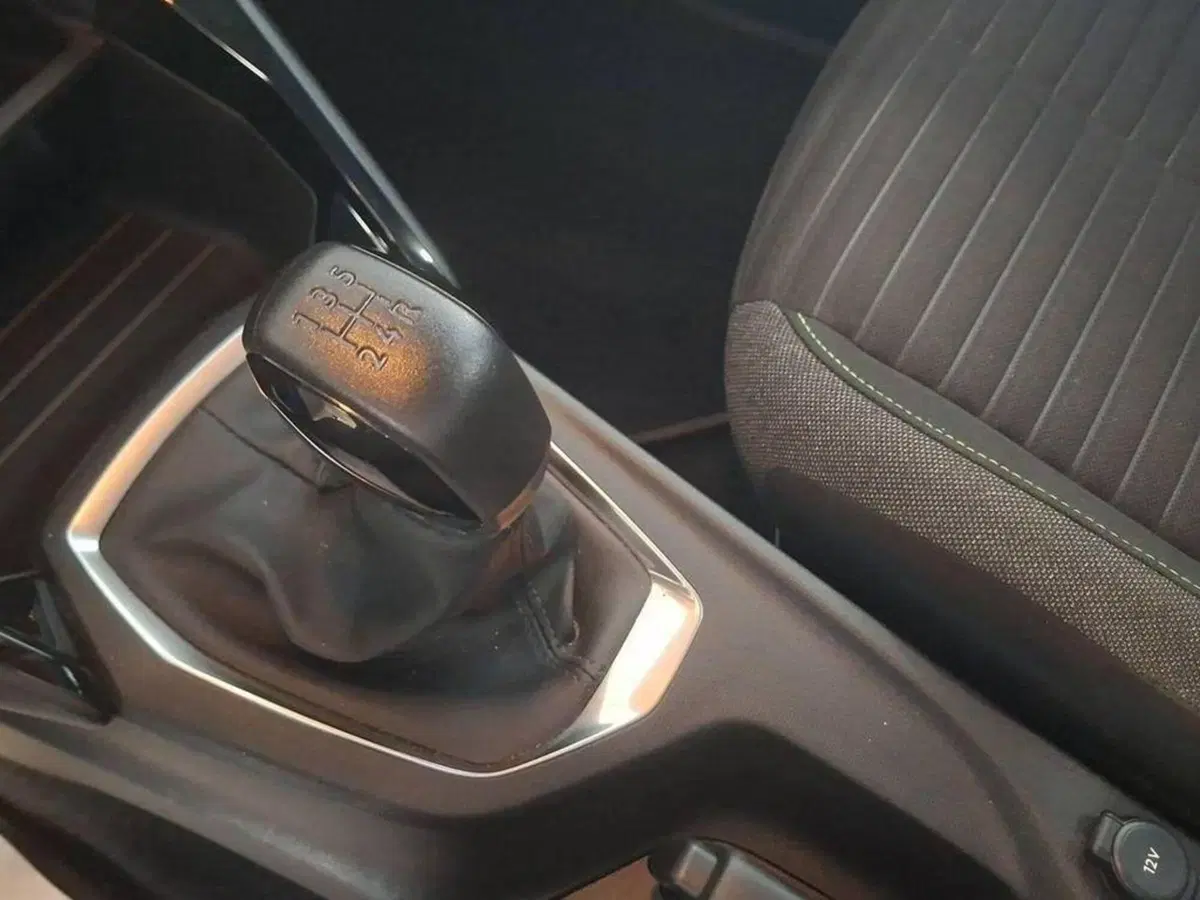 Peugeot 208 usata a Torino (8)