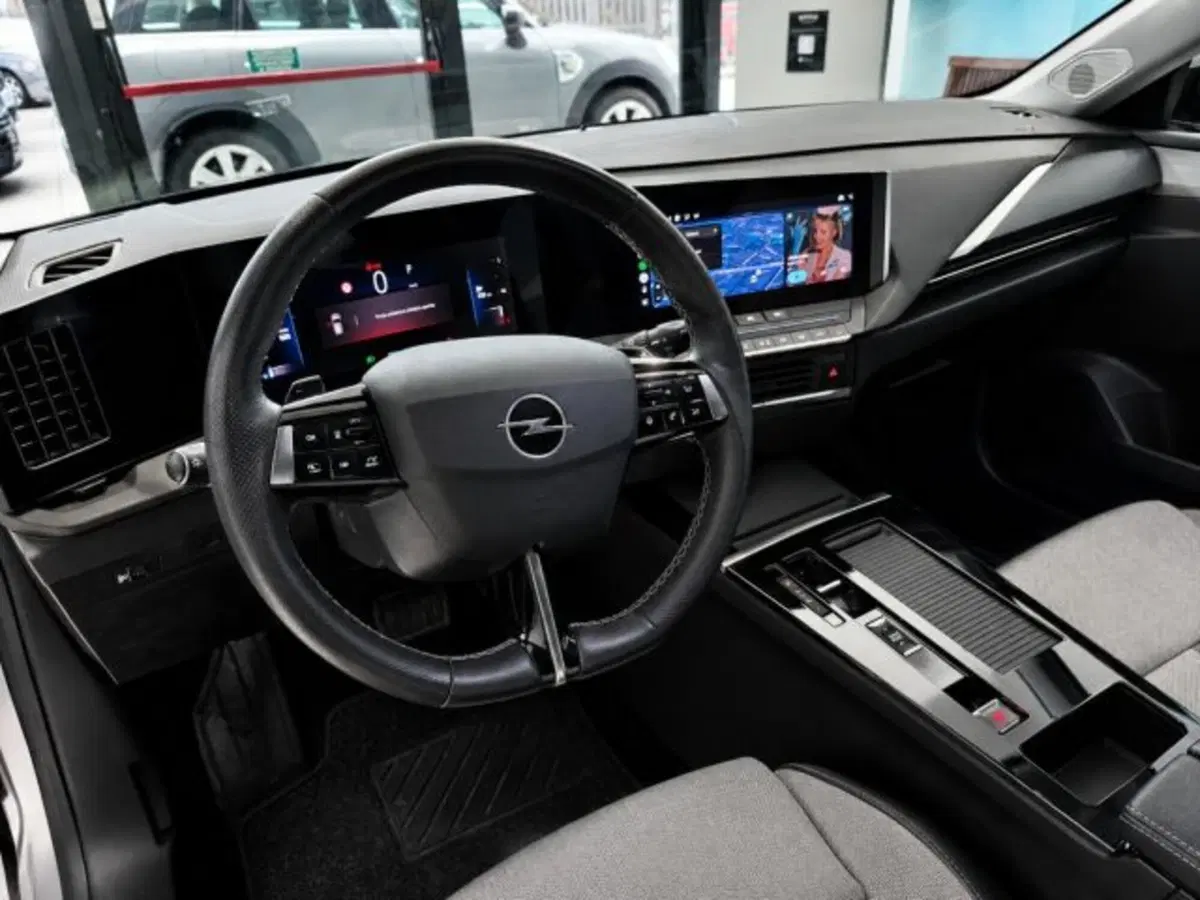 Opel Astra usata a Firenze (11)