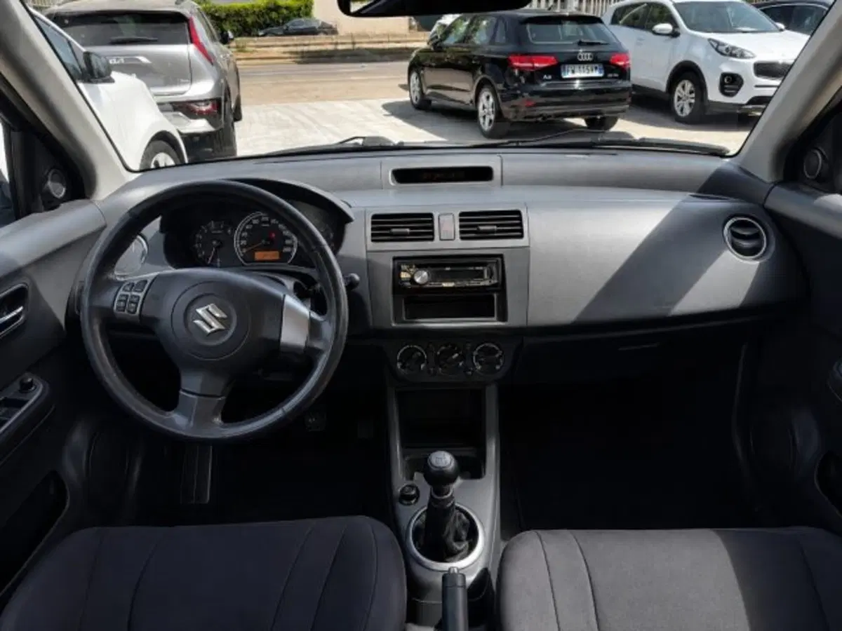 Suzuki Swift usata a Firenze (10)
