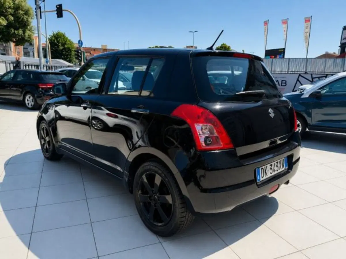 Suzuki Swift usata a Firenze (4)