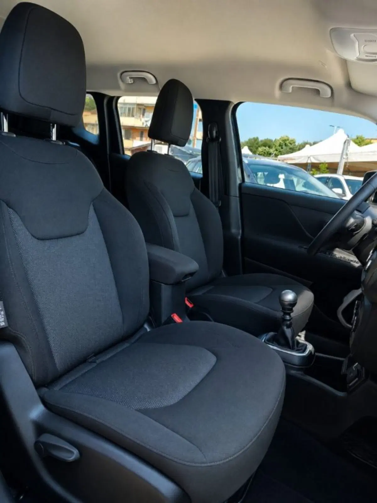 Jeep Renegade usata a Firenze (13)