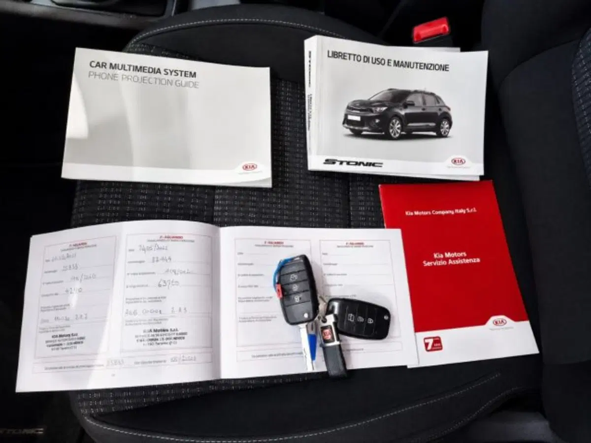 Kia Stonic usata a Firenze (19)