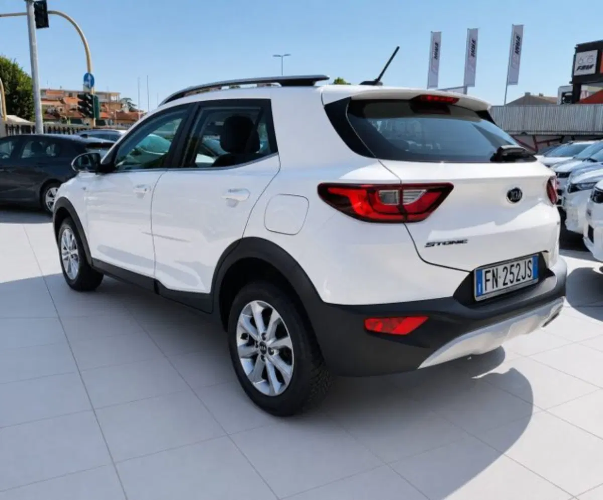 Kia Stonic usata a Firenze (4)