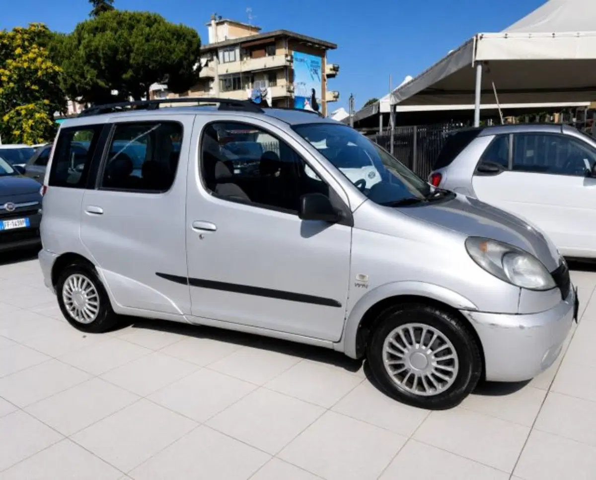 Toyota Yaris usata a Firenze (5)