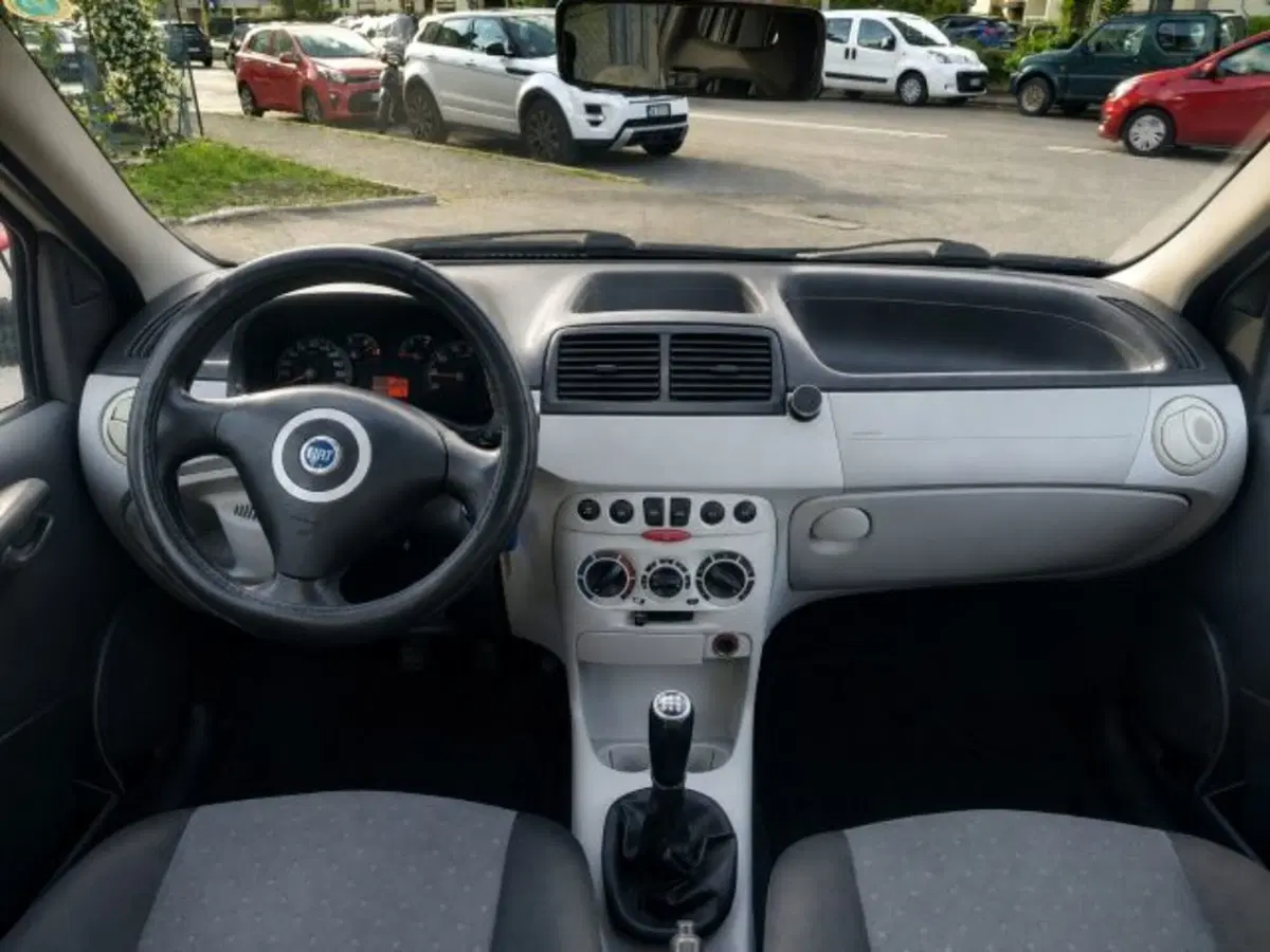 Fiat Punto usata a Firenze (11)