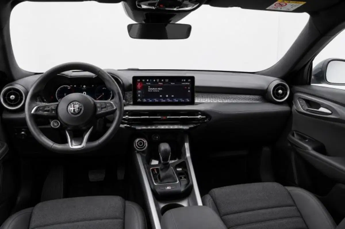 Alfa Romeo Tonale usata a Firenze (8)