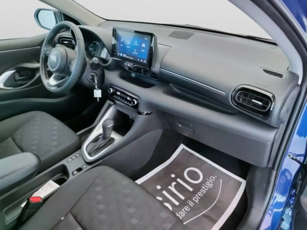 Toyota Yaris Cross nuova a Teramo (12)