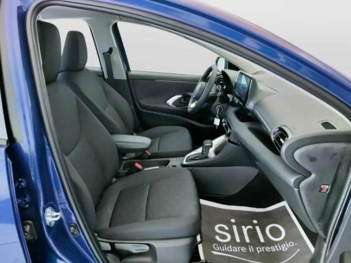 Toyota Yaris Cross nuova a Teramo (13)