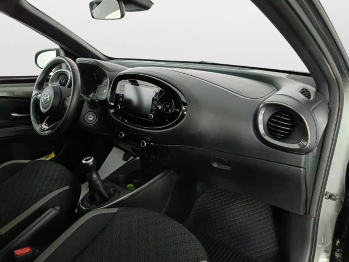 Toyota Aygo X usata a Teramo (10)