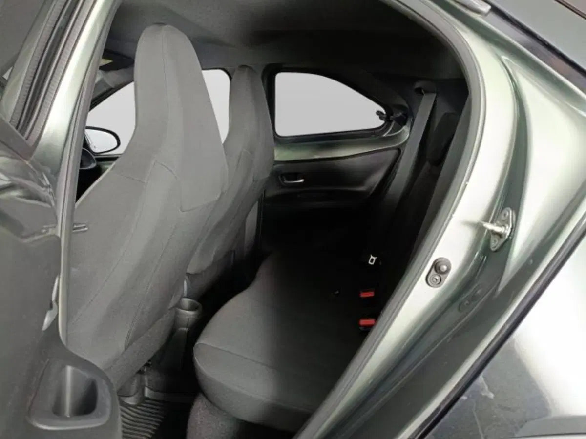 Toyota Aygo X usata a Teramo (9)
