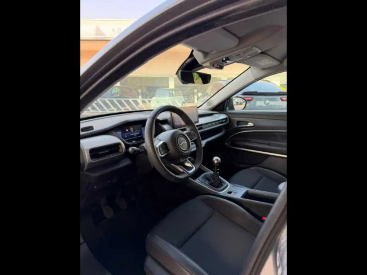 Jeep Avenger usata a Caltanissetta (16)