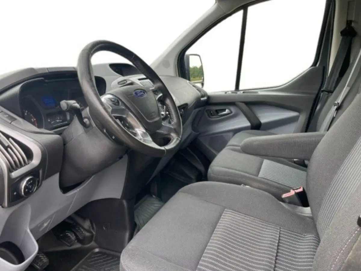 Ford Transit Custom Furgone usata a Vercelli (6)