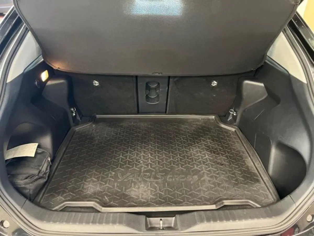 Toyota Yaris Cross usata a Vercelli (11)