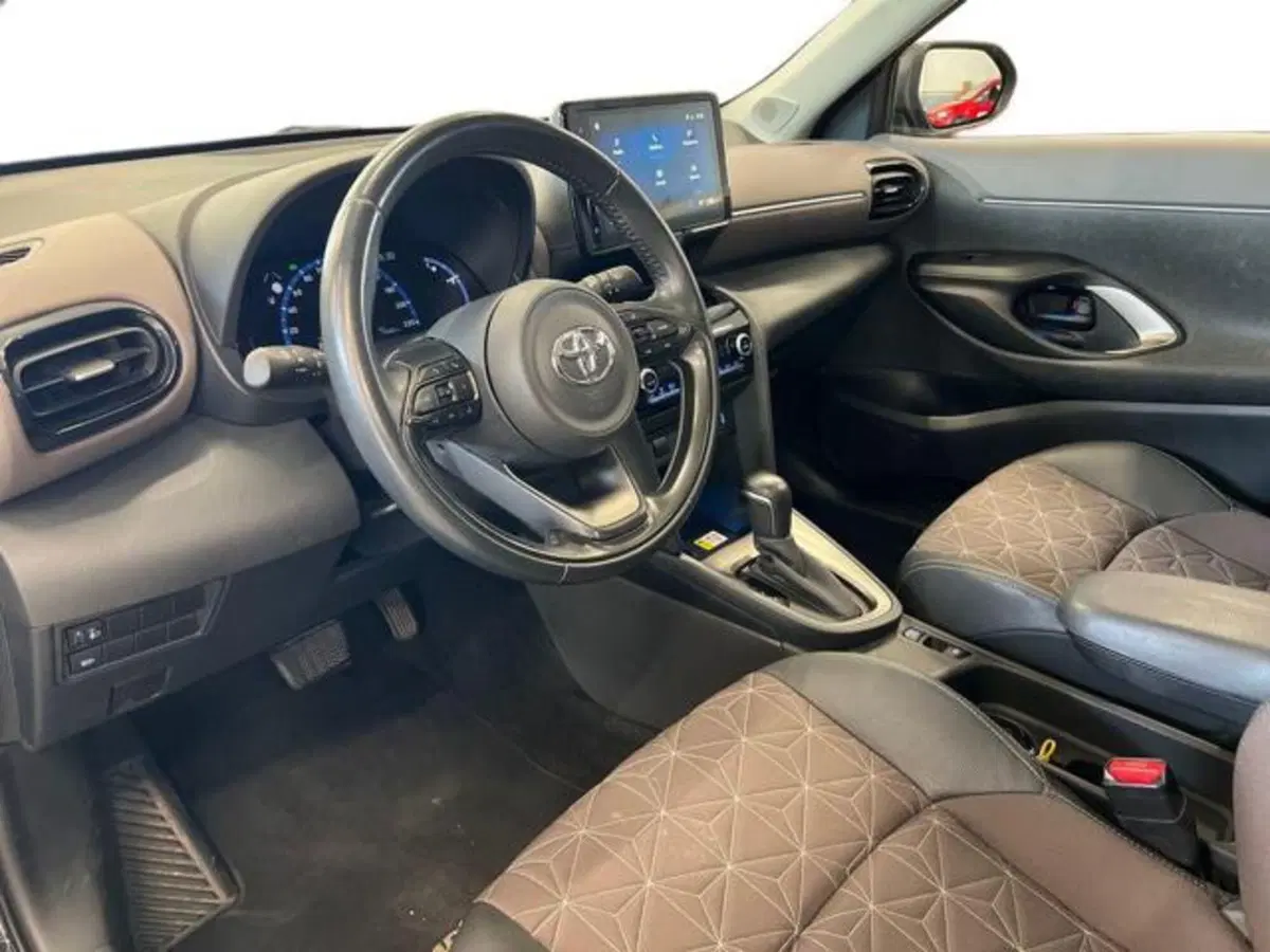 Toyota Yaris Cross usata a Vercelli (6)
