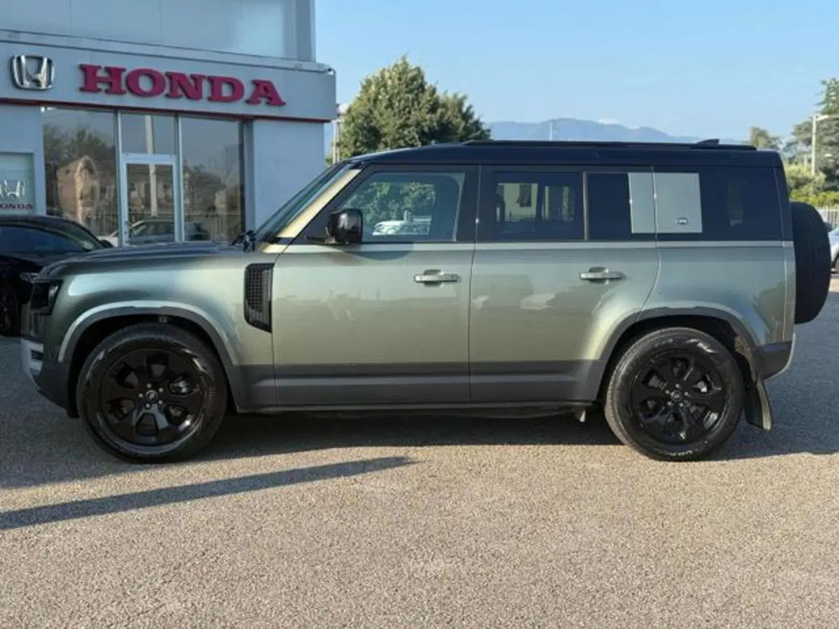 Land Rover Defender usata a Lucca (5)