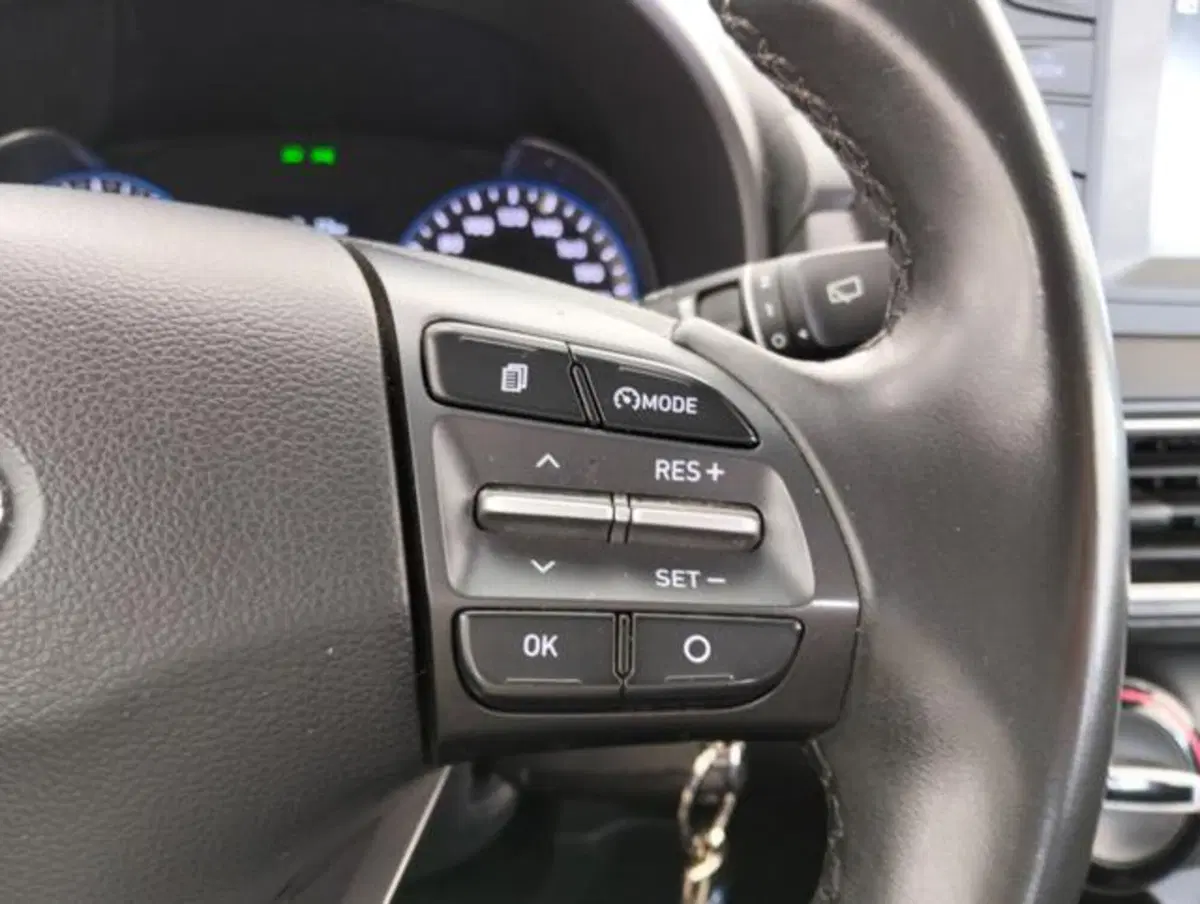 Hyundai Kona usata a Como (11)