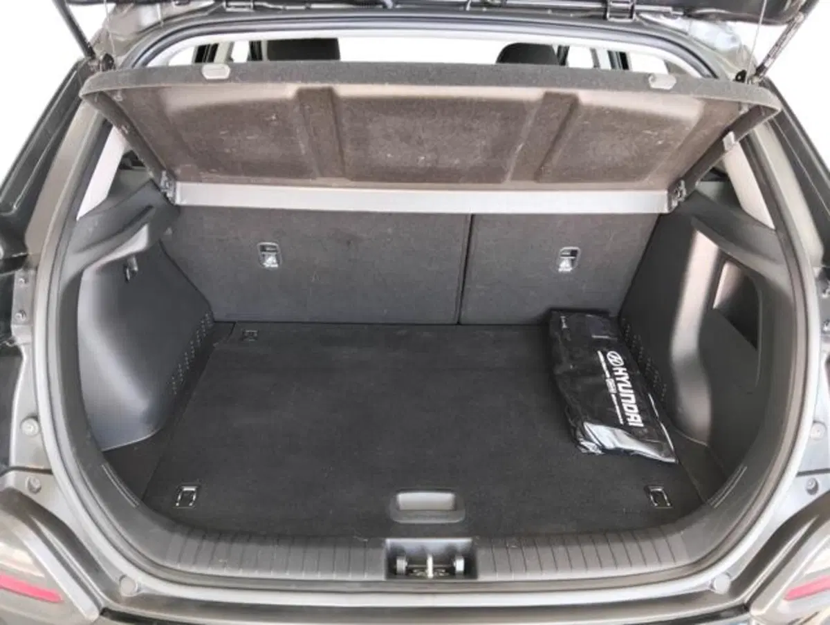Hyundai Kona usata a Como (18)