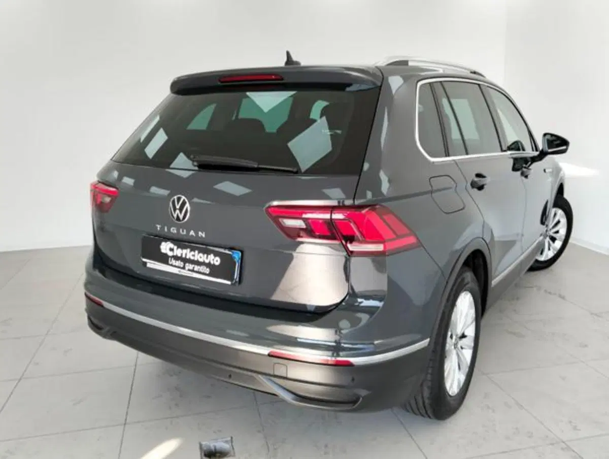 Volkswagen Tiguan usata a Como (2)