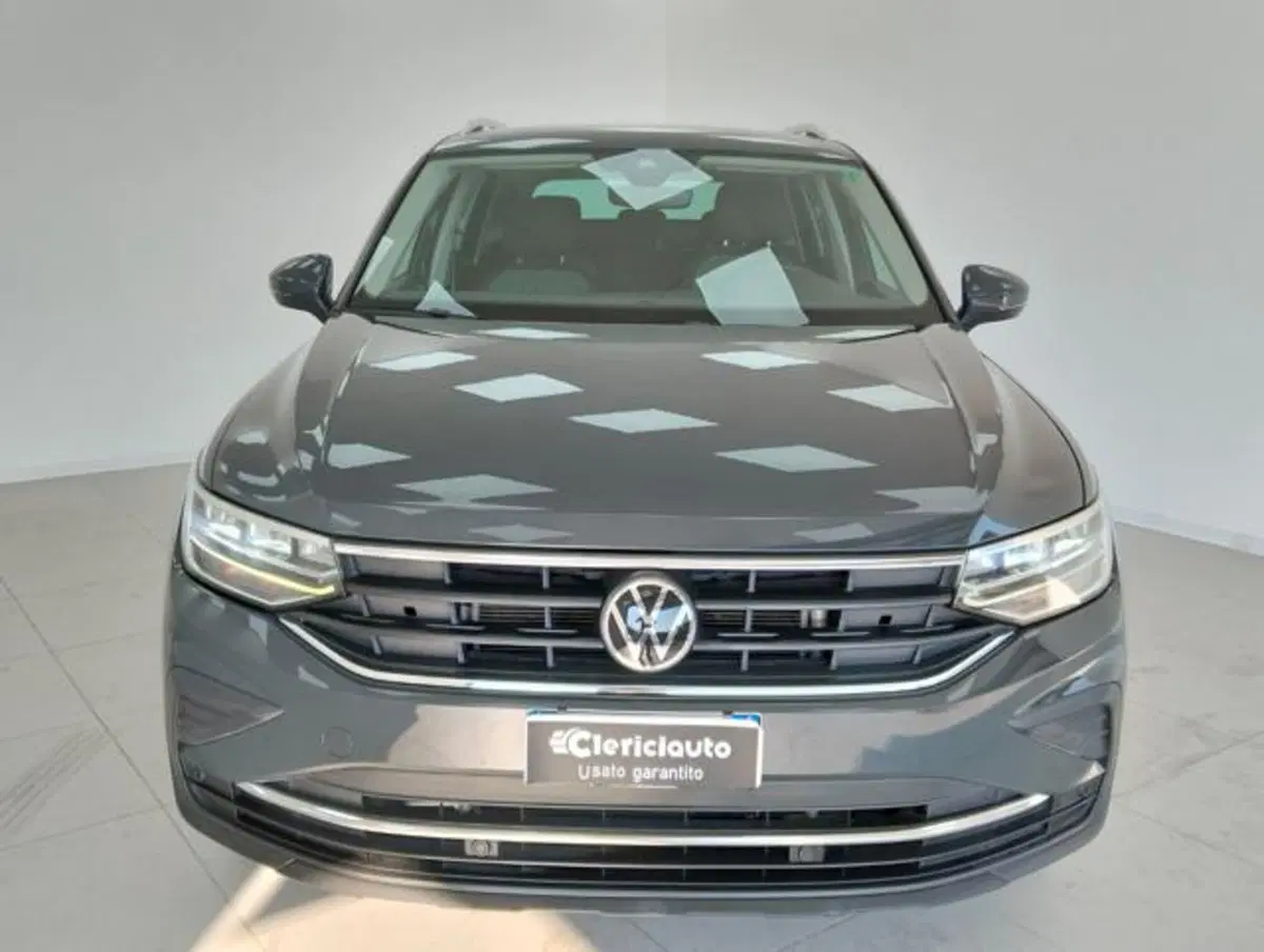 Volkswagen Tiguan usata a Como (6)