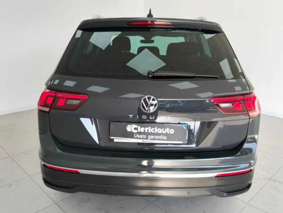 Volkswagen Tiguan usata a Como (7)