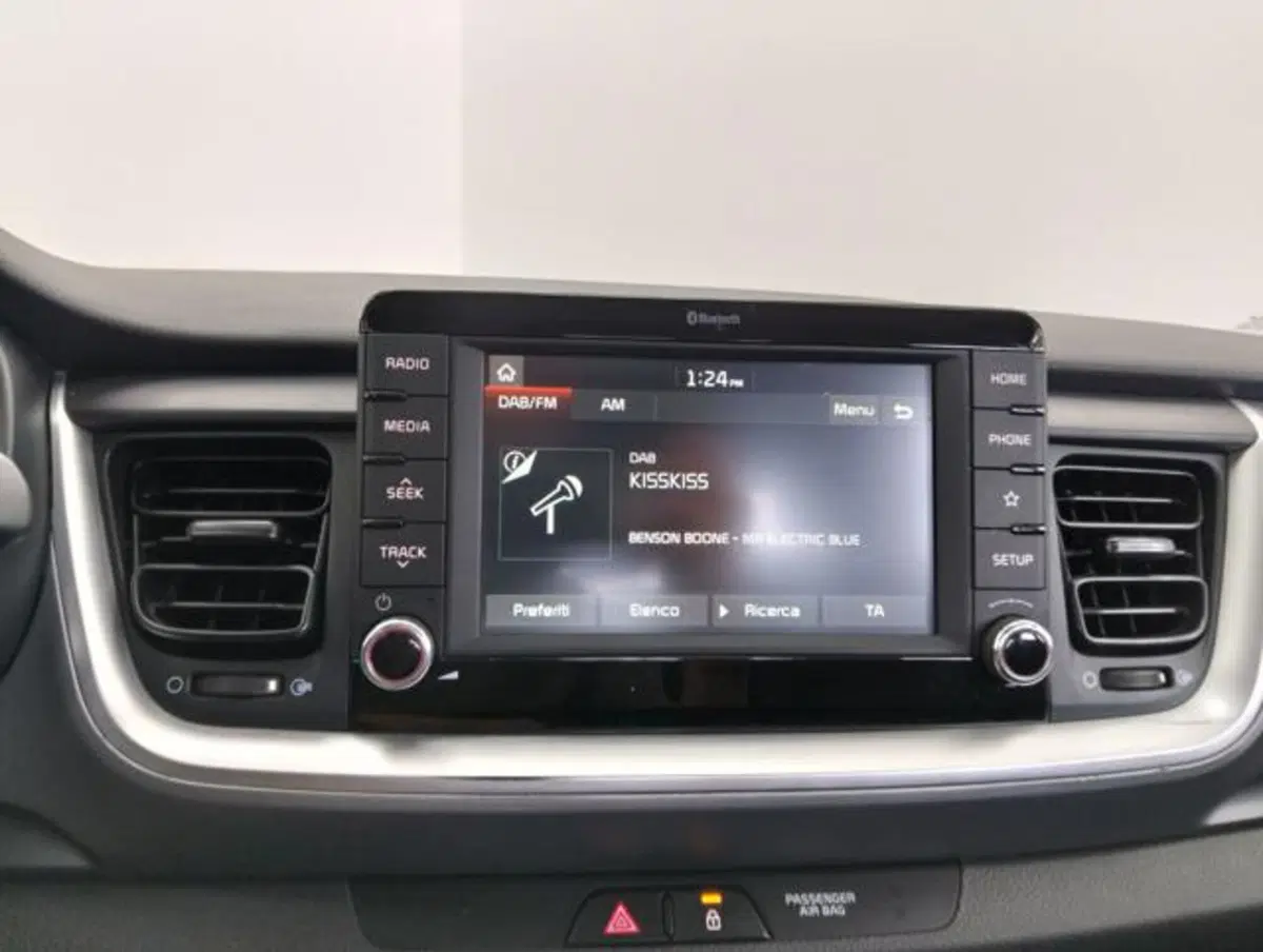 Kia Stonic usata a Como (12)