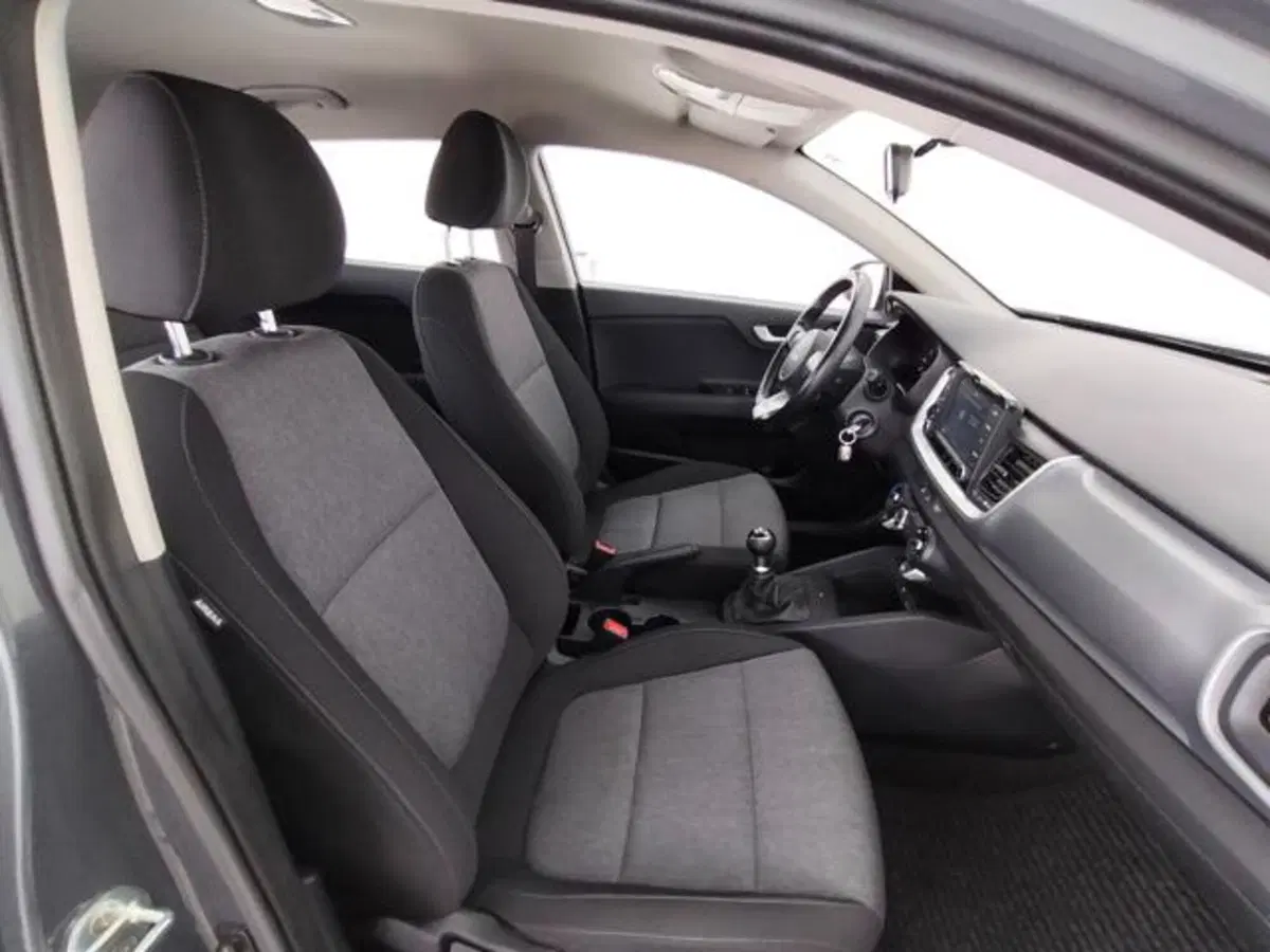 Kia Stonic usata a Como (3)