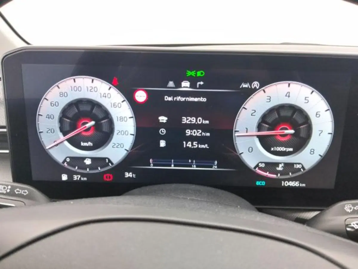 Kia Stonic usata a Como (12)