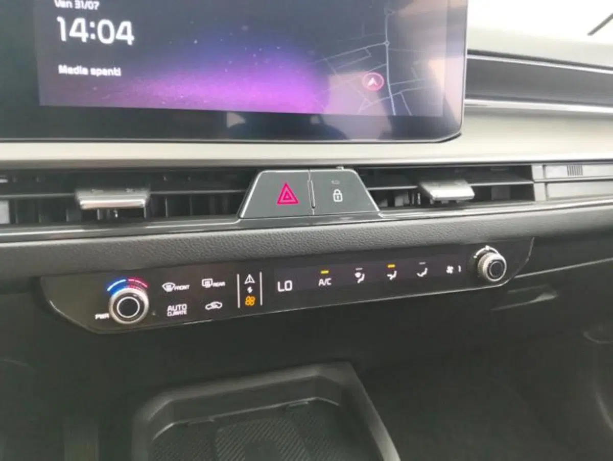 Kia Stonic usata a Como (17)