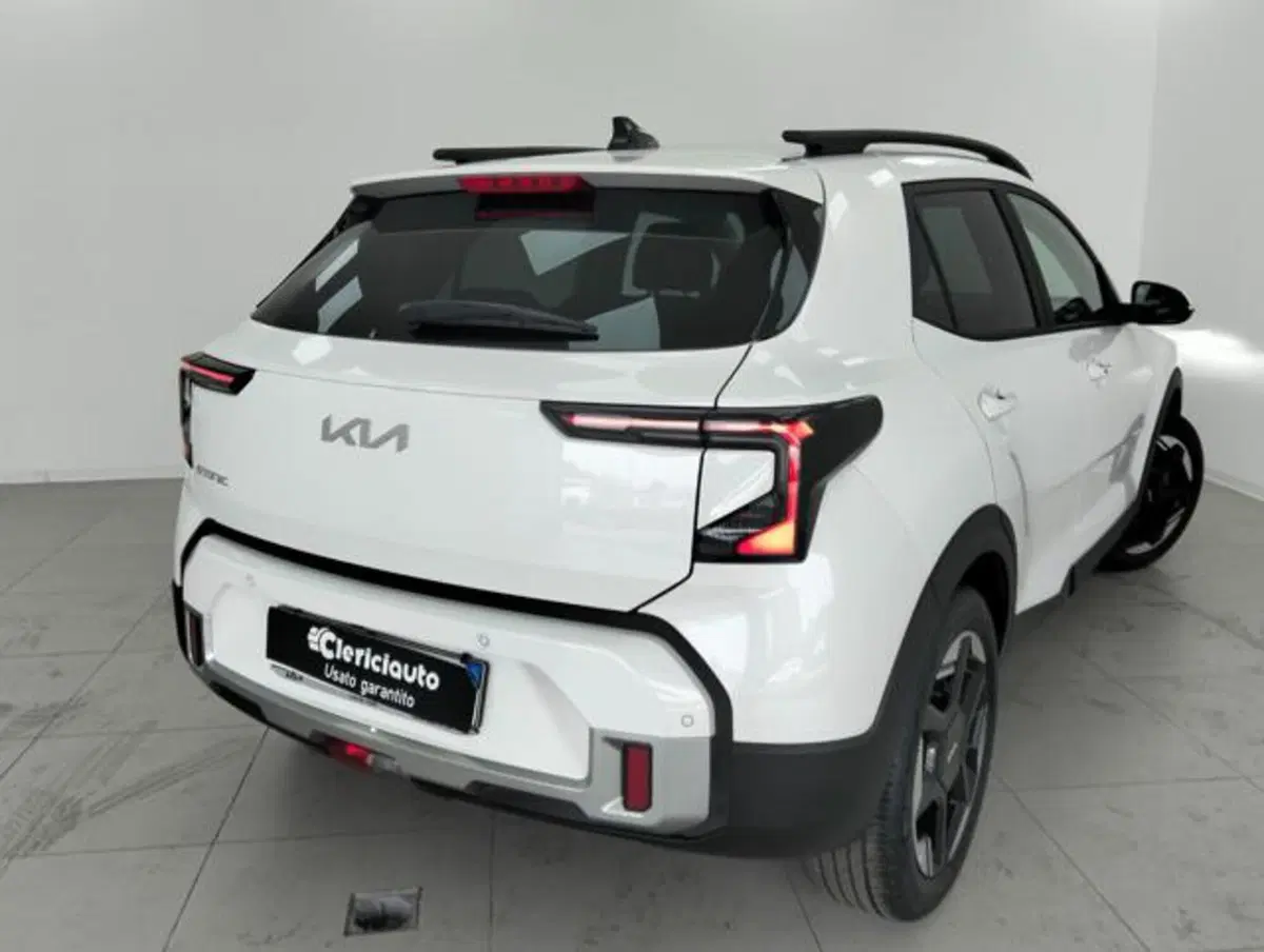 Kia Stonic usata a Como (2)