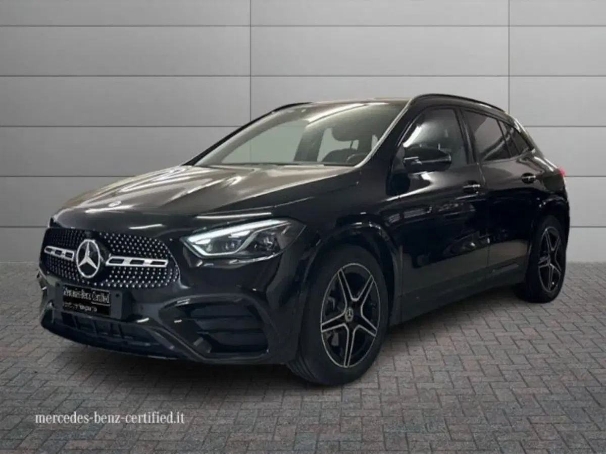 Mercedes-Benz GLA SUV usata a Avellino