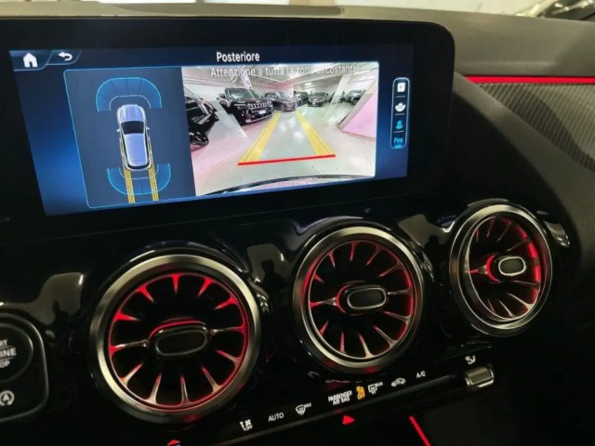 Mercedes-Benz GLA SUV usata a Avellino (13)