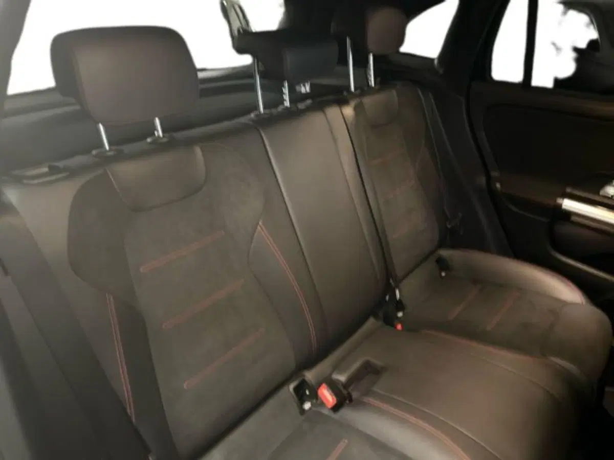 Mercedes-Benz GLA SUV usata a Avellino (15)