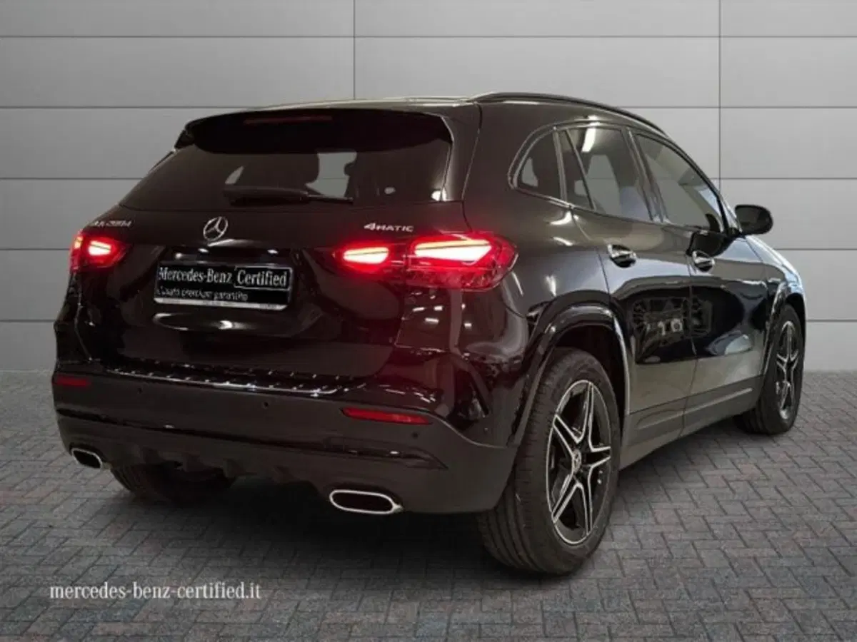 Mercedes-Benz GLA SUV usata a Avellino (2)