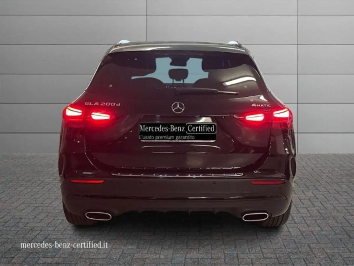 Mercedes-Benz GLA SUV usata a Avellino (4)