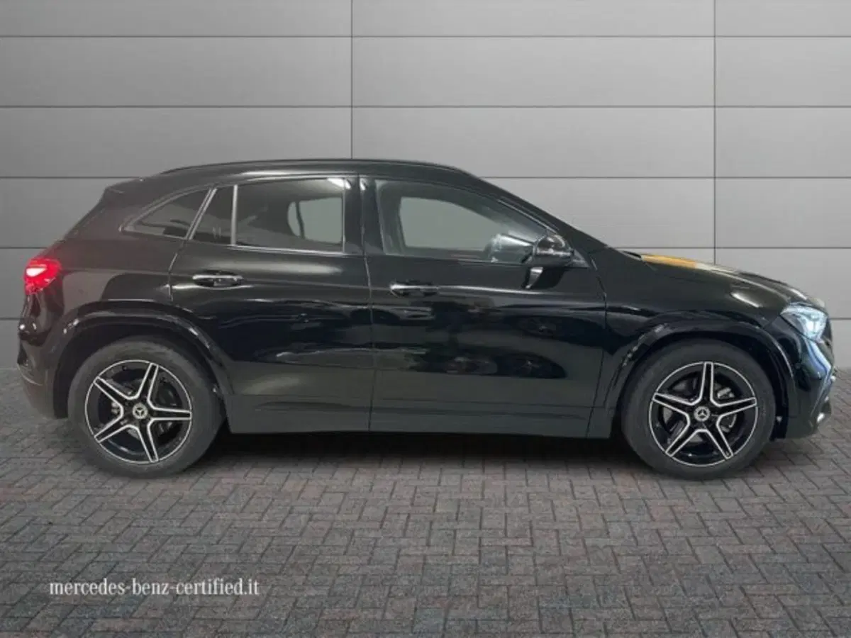 Mercedes-Benz GLA SUV usata a Avellino (5)