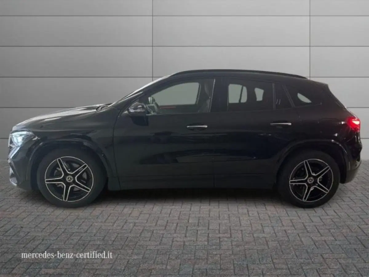 Mercedes-Benz GLA SUV usata a Avellino (6)
