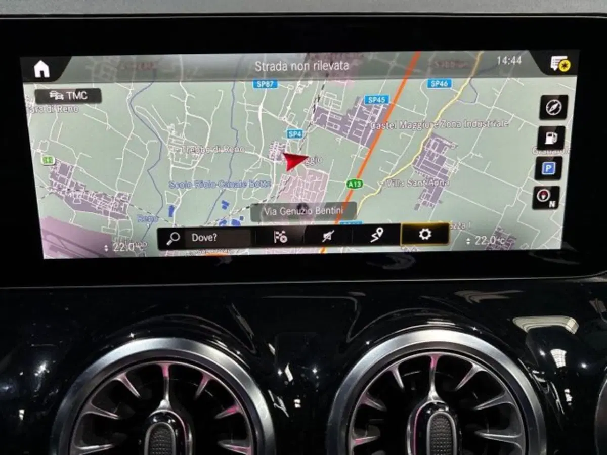 Mercedes-Benz GLA SUV usata a Bologna (14)