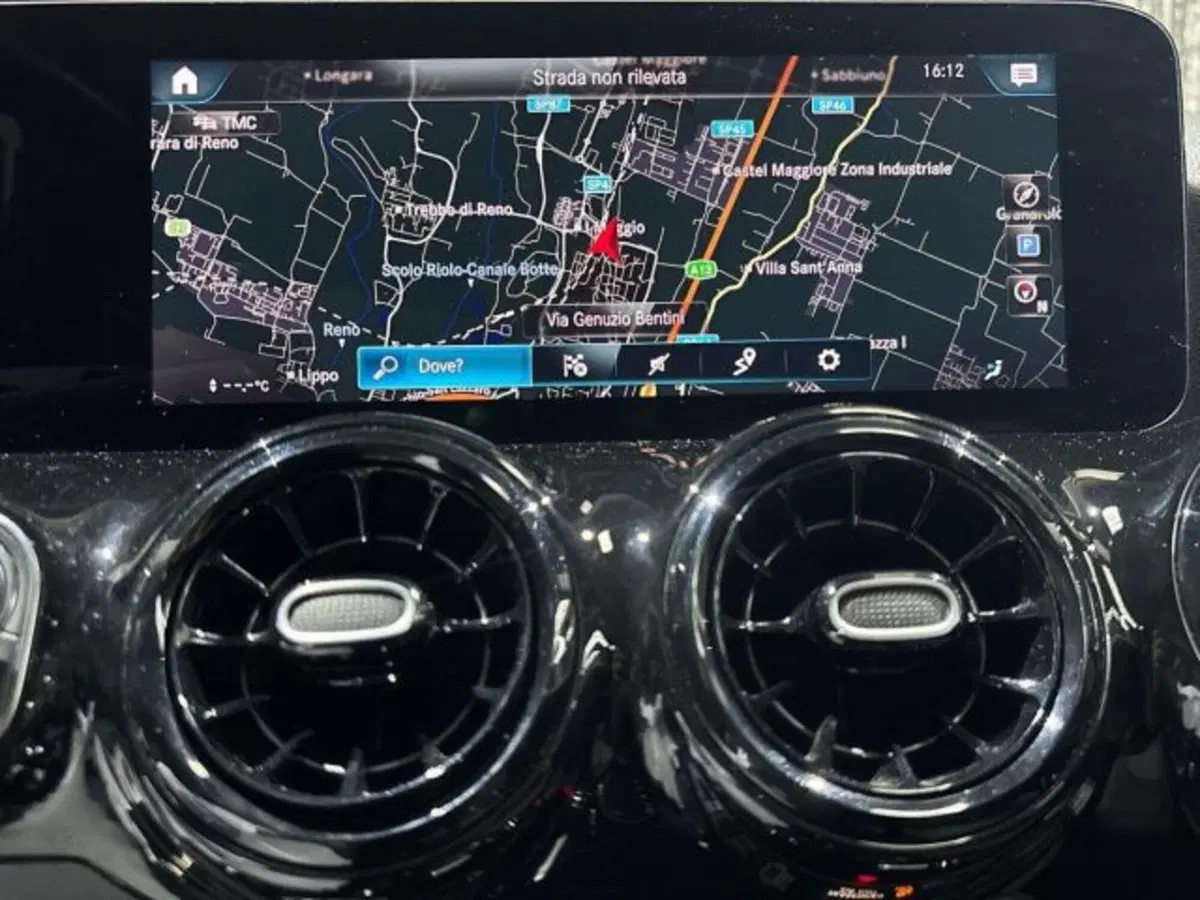 Mercedes-Benz GLA SUV usata a Bologna (14)