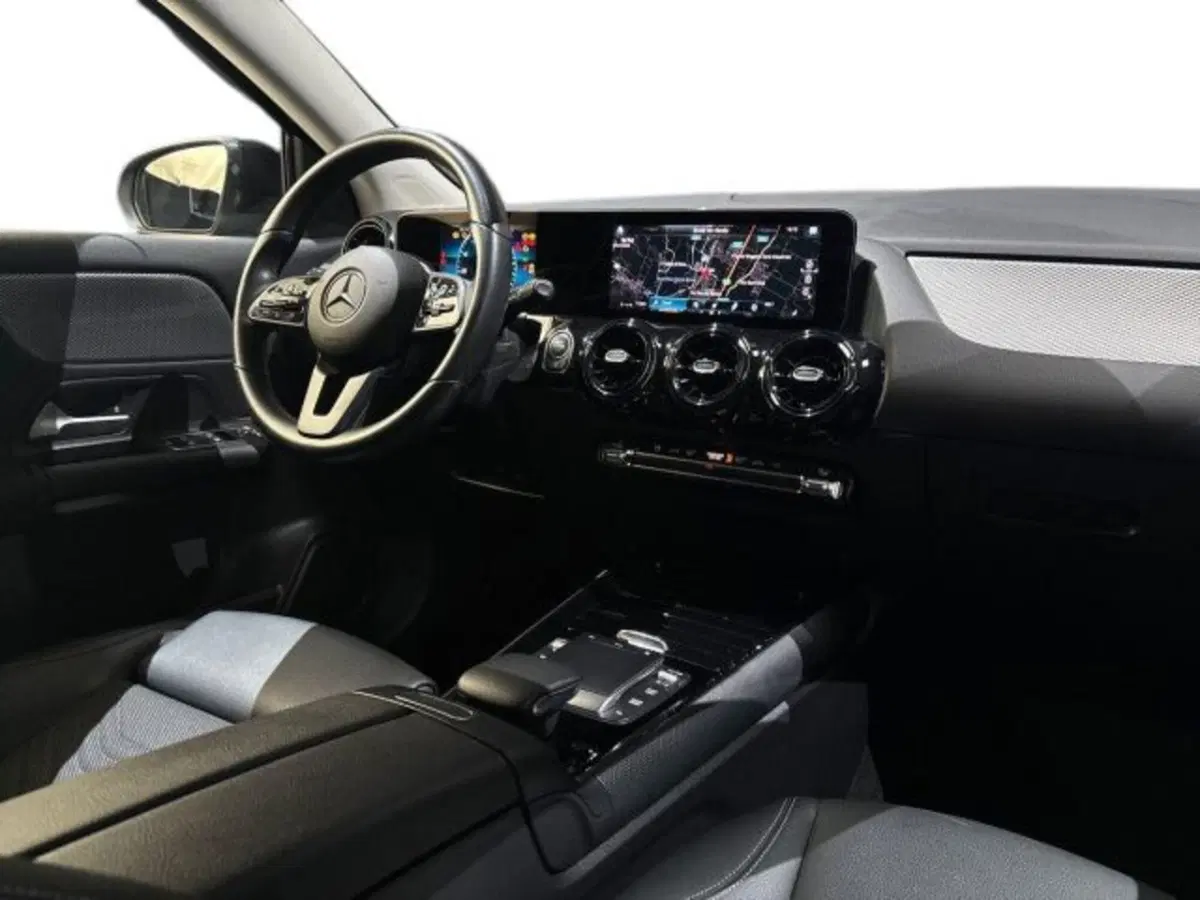 Mercedes-Benz GLA SUV usata a Bologna (15)