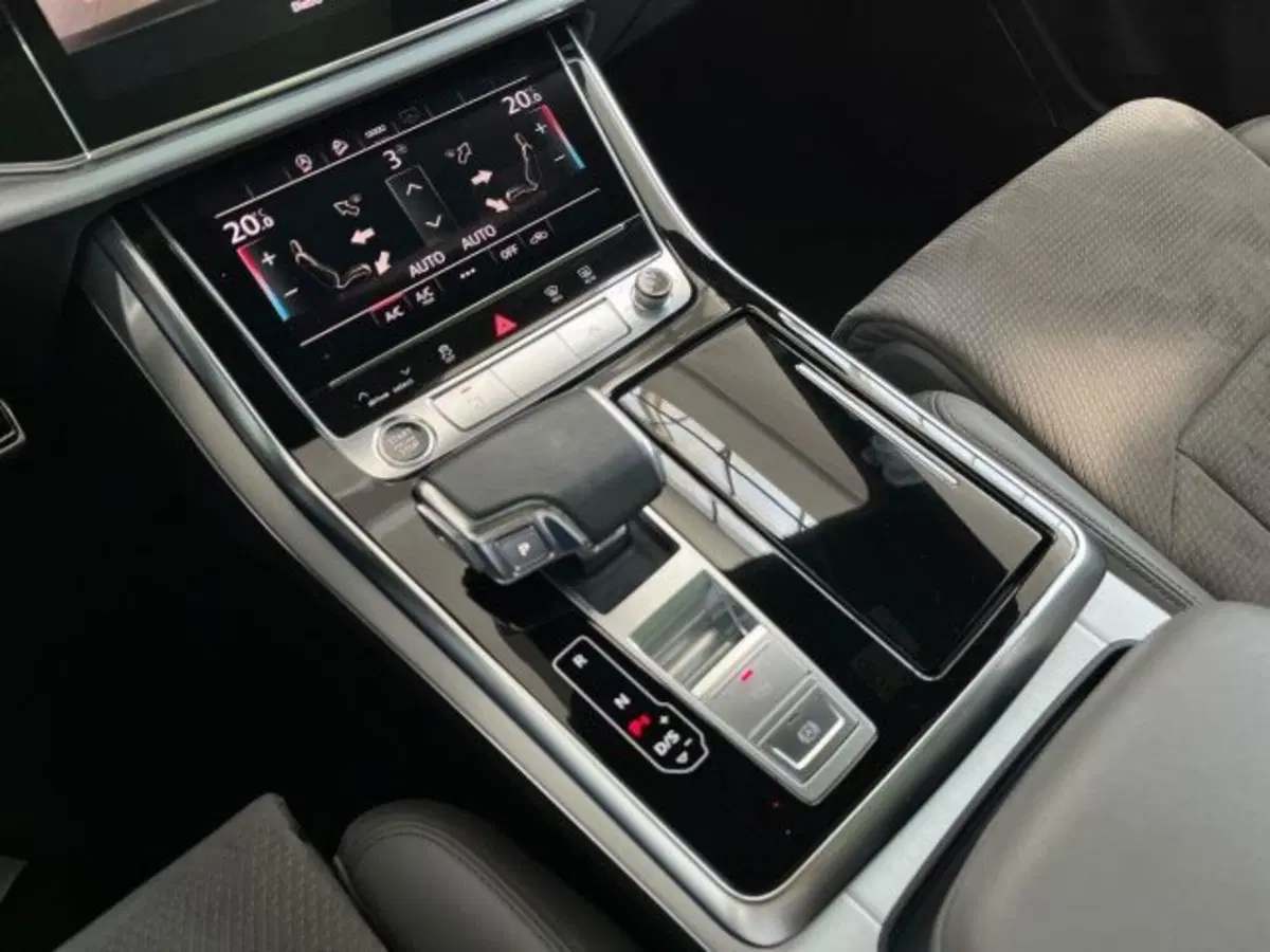 Audi Q8 usata a Verona (14)