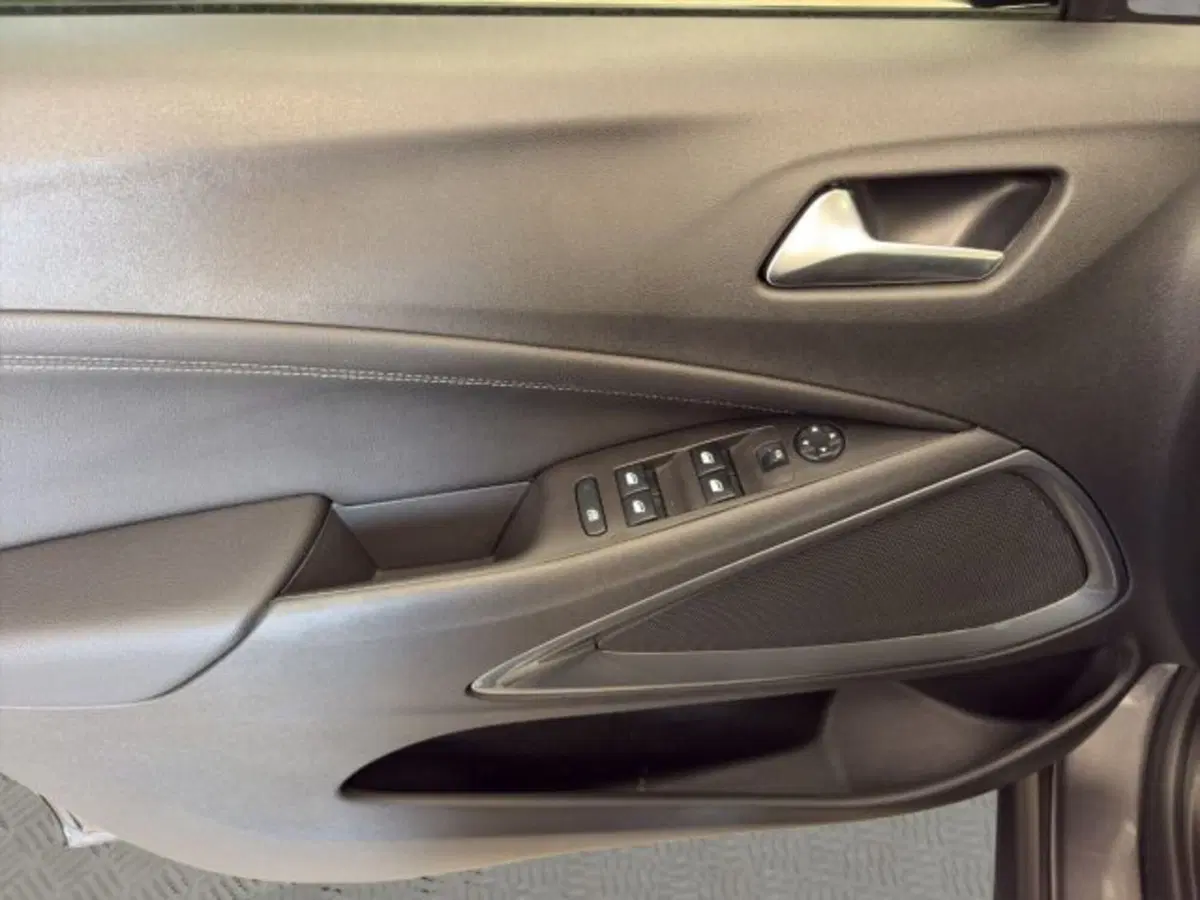 Opel Crossland usata a Perugia (16)