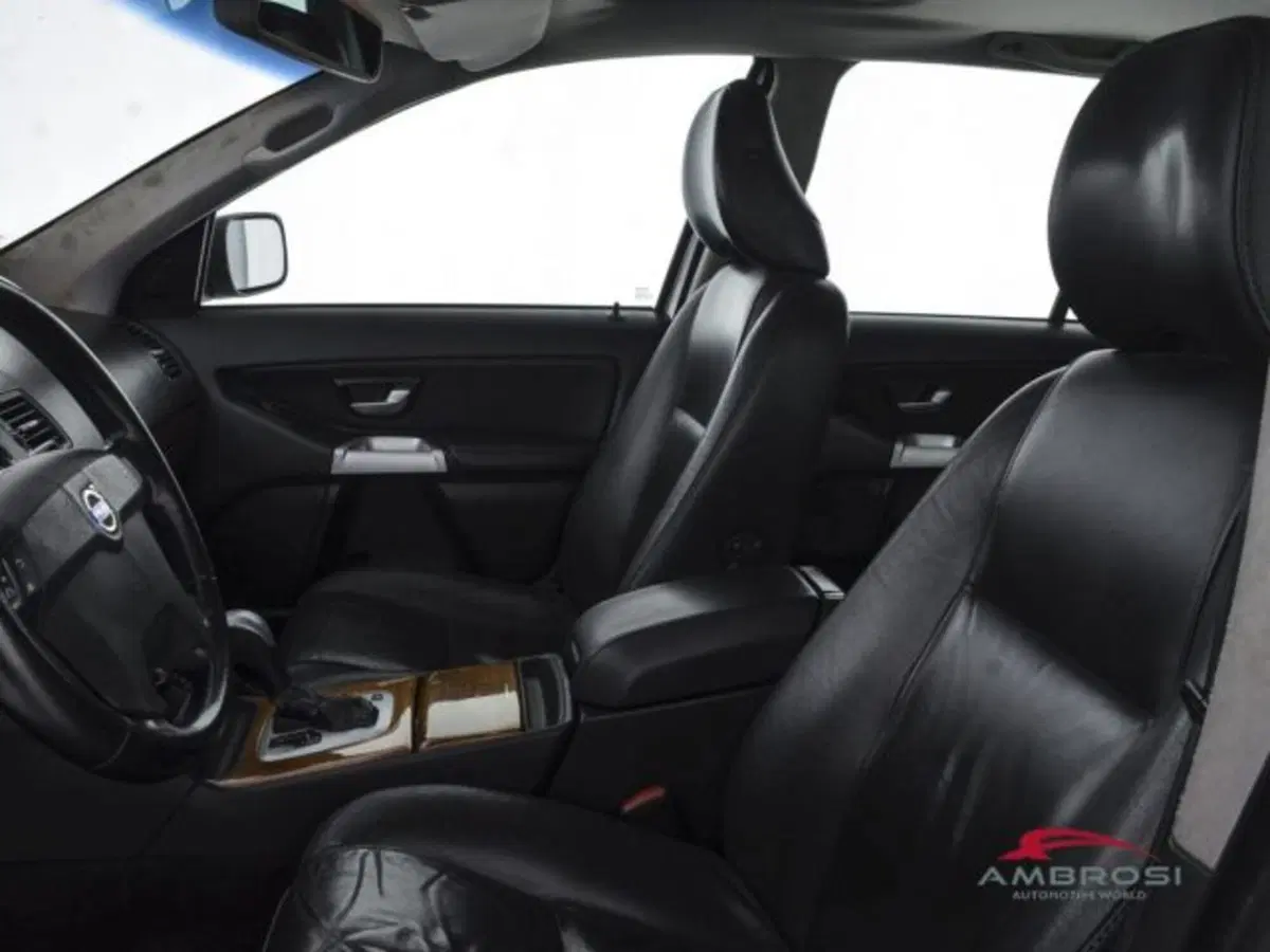 Volvo XC90 usata a Perugia (9)