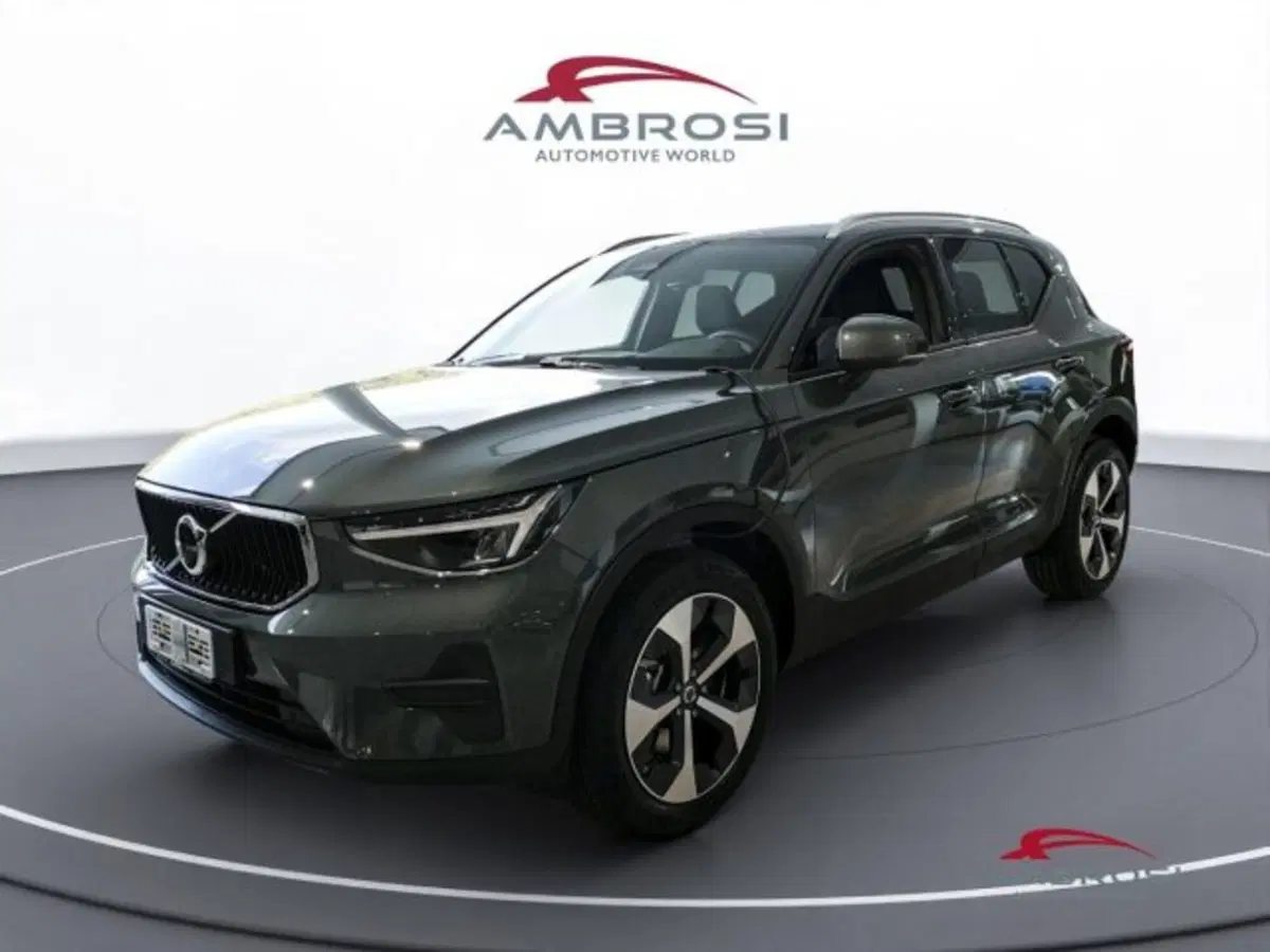 Volvo XC40 nuova a Perugia