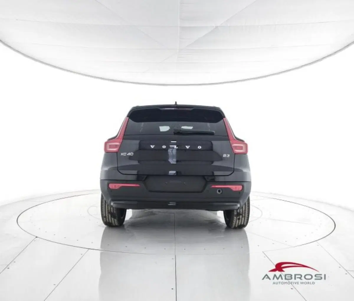 Volvo XC40 nuova a Perugia (6)