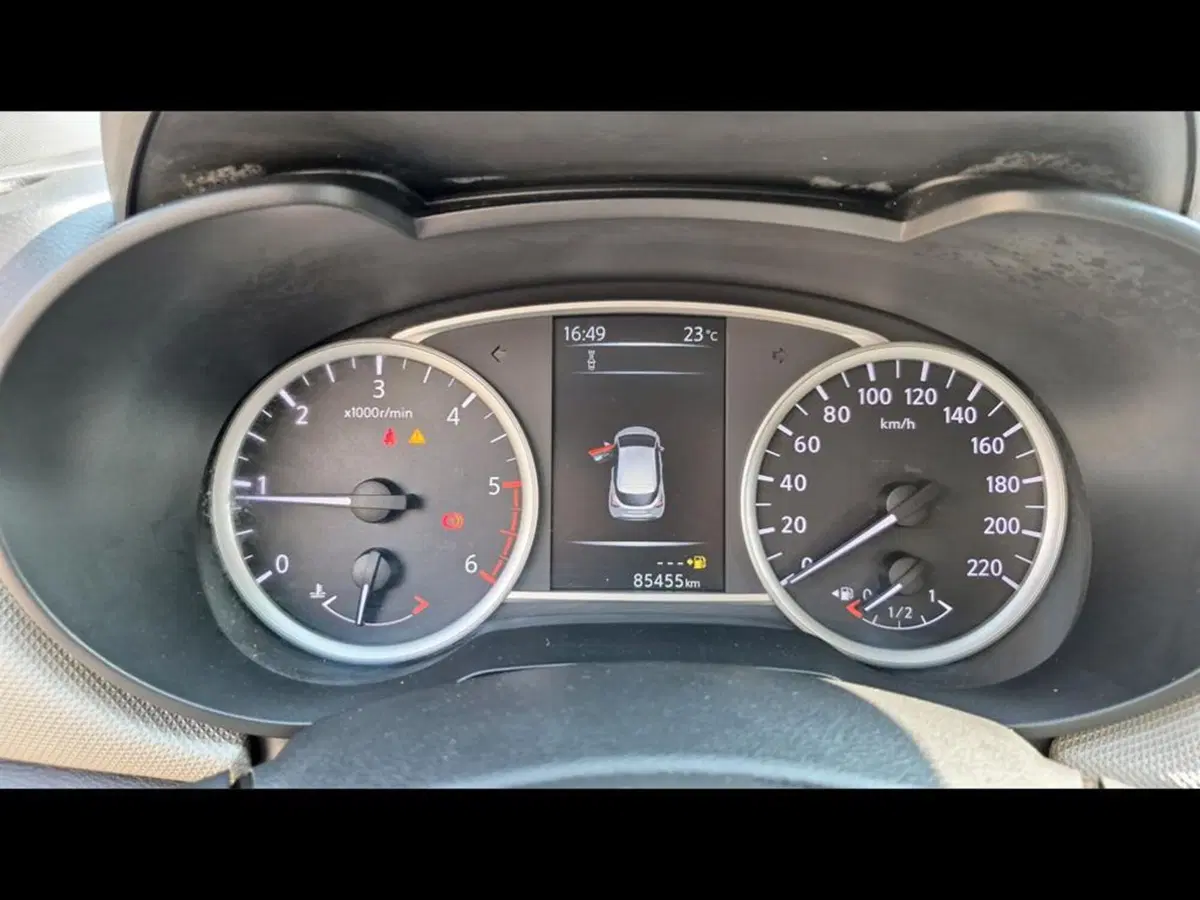 Nissan Micra usata a Varese (10)